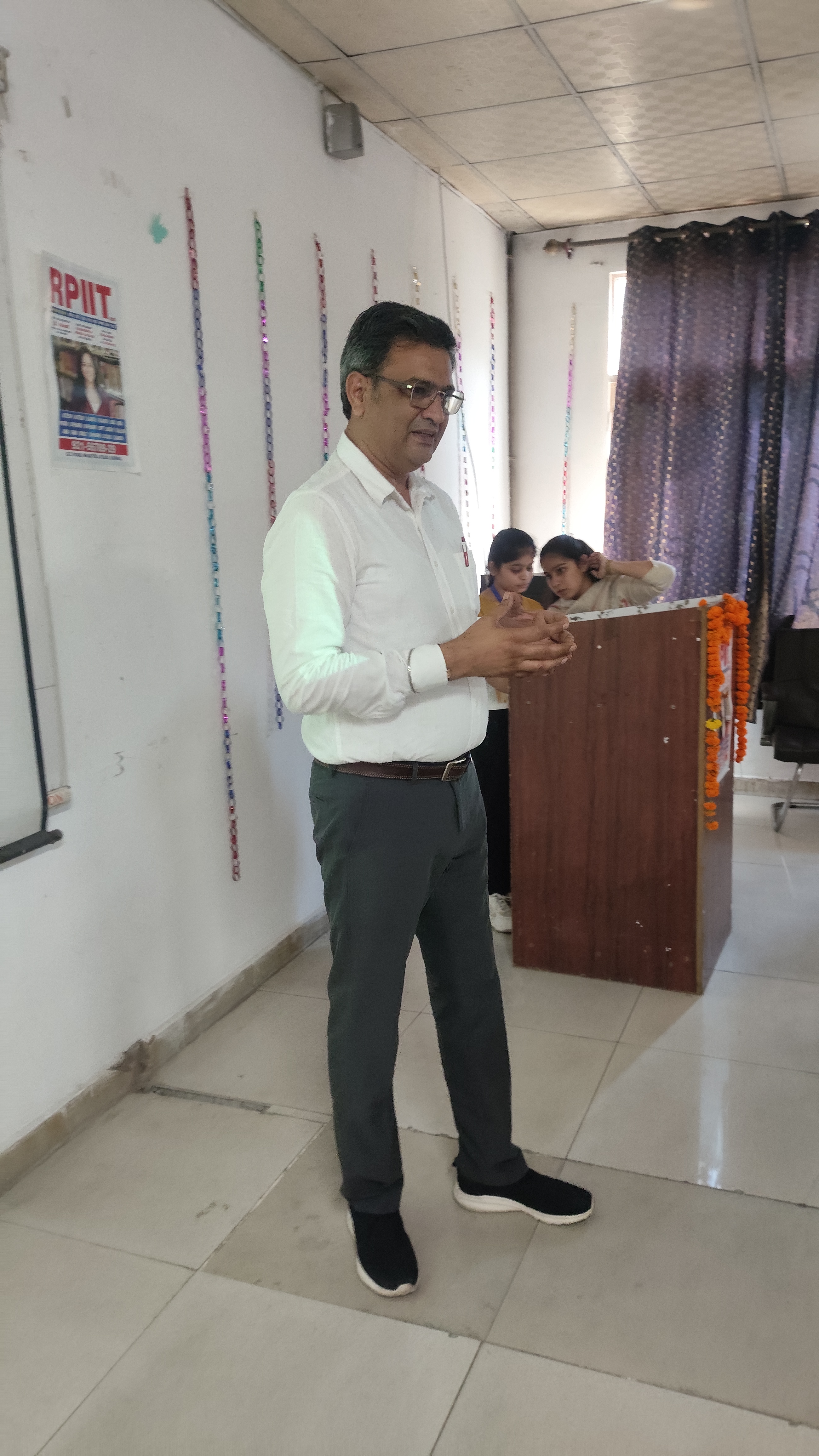 3. CHAIRMAN MR. BHARAT SINGHAL SIR 